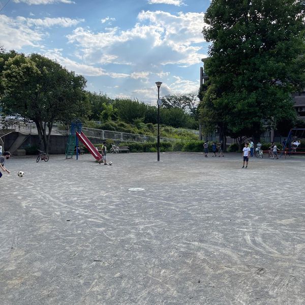 鶴ヶ峰本町公園 - おすすめ画像