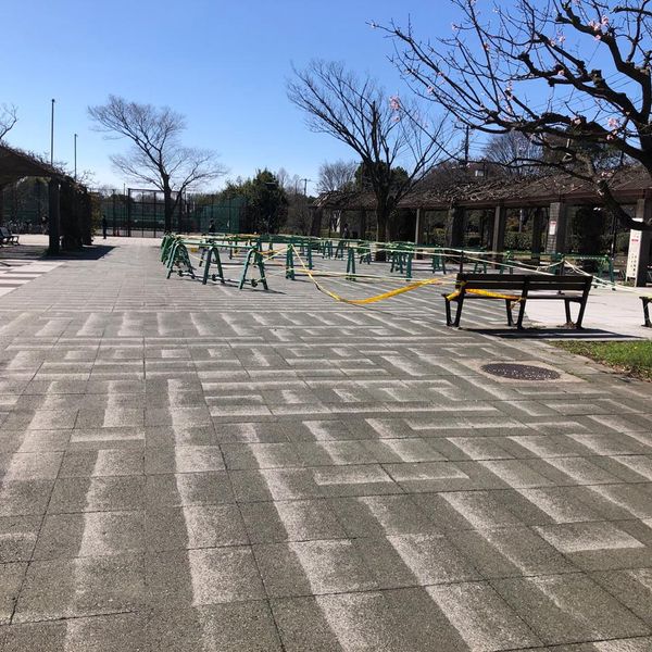 祖師谷公園 エントランス広場 - トップ画像