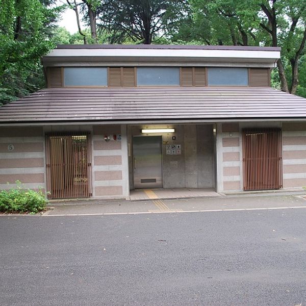 上野恩賜公園　5号トイレ - トップ画像