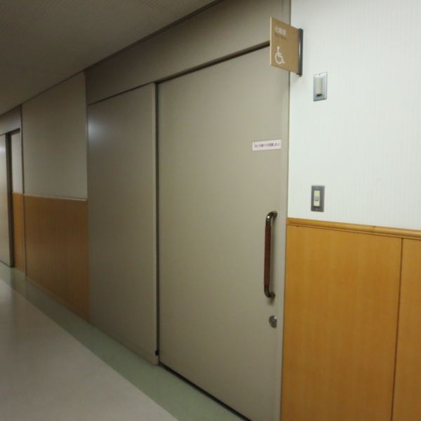 中央区立京橋プラザ区民館２階誰でもトイレ - トップ画像
