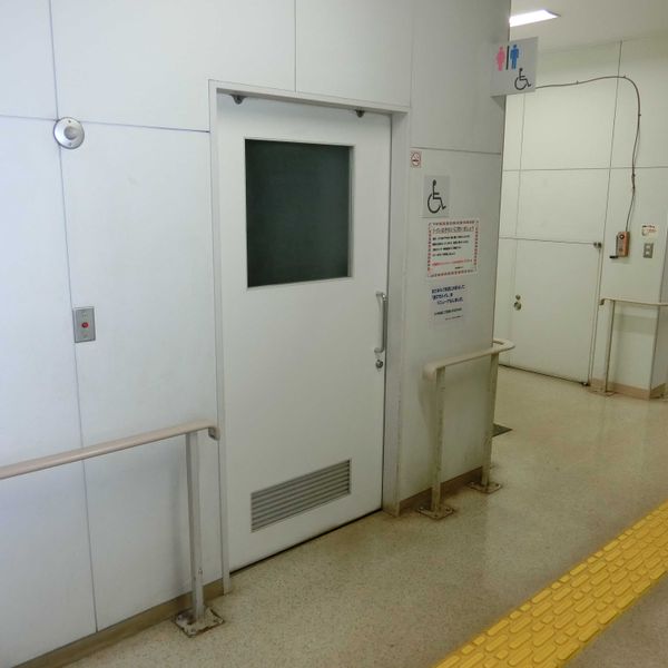 港区立生涯学習センター　1階北側誰でもトイレ - おすすめ画像