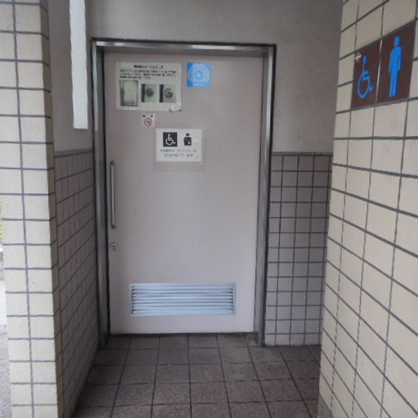 青梅駅前公衆トイレ - おすすめ画像