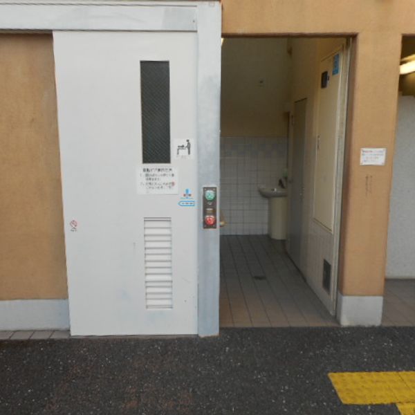 河辺駅南口公衆トイレ - おすすめ画像