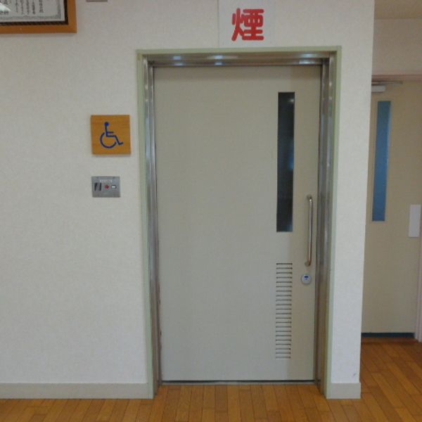 上石原ふれあいの家　だれでもトイレ - トップ画像