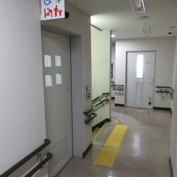小平市健康福祉事務センター　２階　だれでもトイレ - おすすめ画像