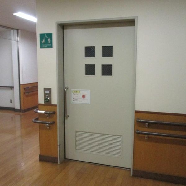 小平市立あおぞら福祉センター　1階北側だれでもトイレ - トップ画像