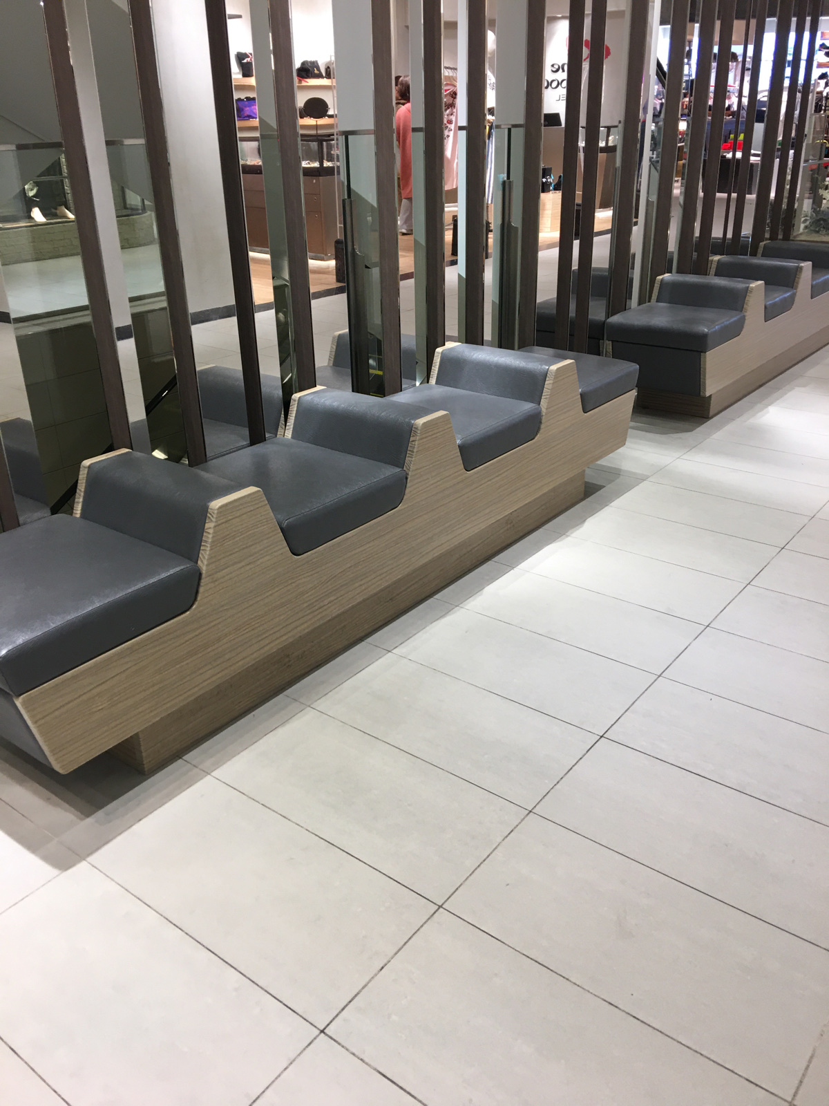 座るとこ 無料】ベンチ・椅子・ソファ！座って休める場所（125ページ目