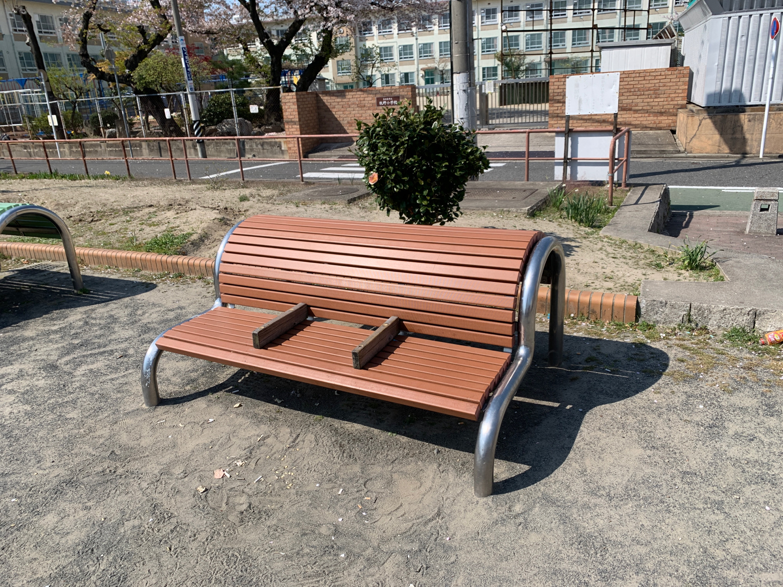 xy1009010150_lo_appearance_1.jpg