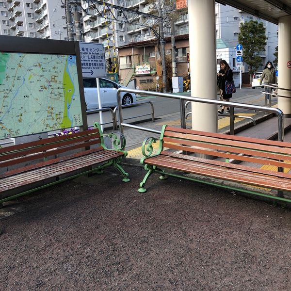 中野島駅前ベンチ - おすすめ画像