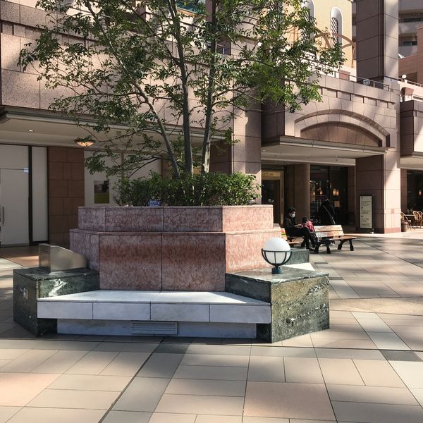 恵比寿ガーデンプレイス センター広場の休憩場所 - トップ画像