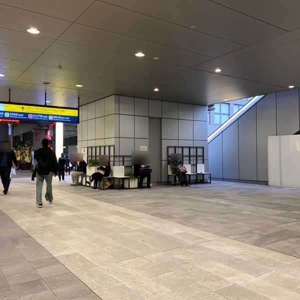 NEWoMan2階 駅コンコースの休憩場所 - おすすめ画像
