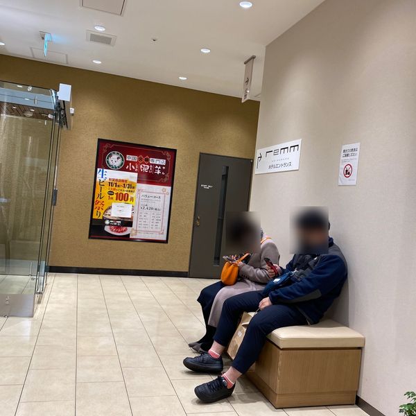 JR秋葉原駅 AKIBA TOLIM(アキバ・トリム) 6階 エレベータ前 休憩場所 - おすすめ画像