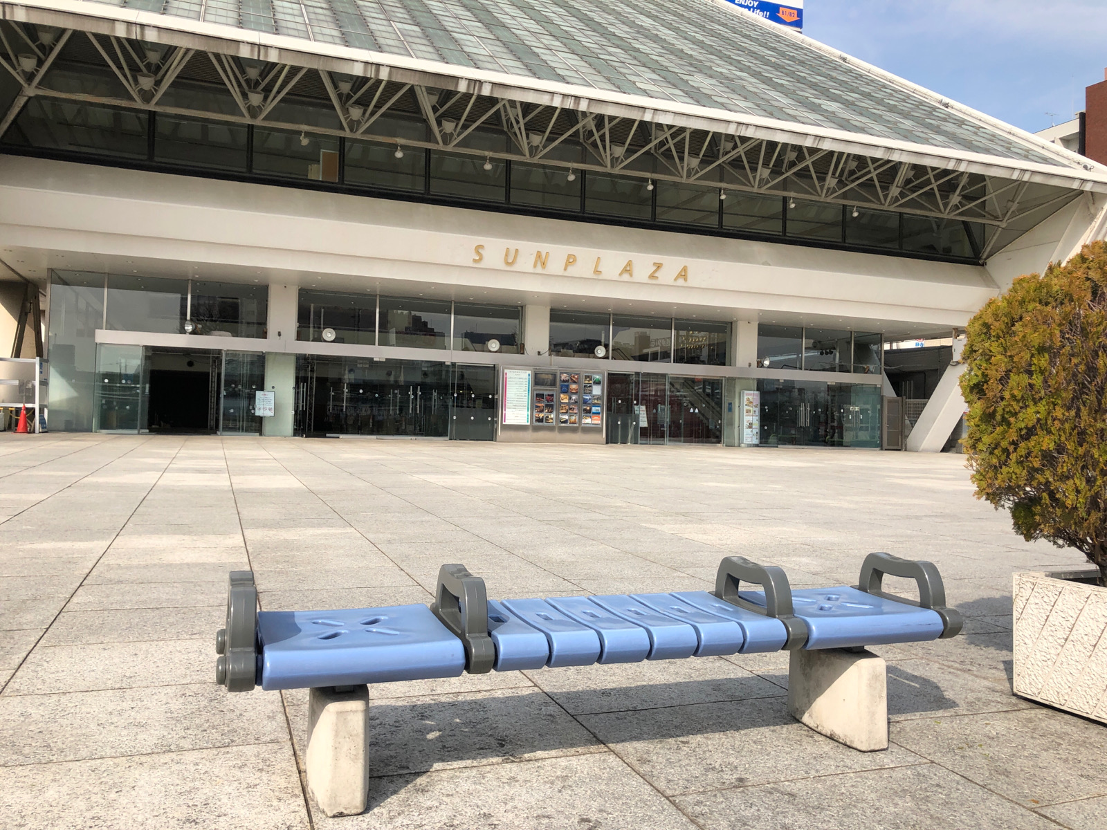 水辺の休憩所 xy1009011263_lo_wideShot_1.jpg