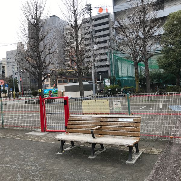 花川戸公園遊具前ベンチ - おすすめ画像