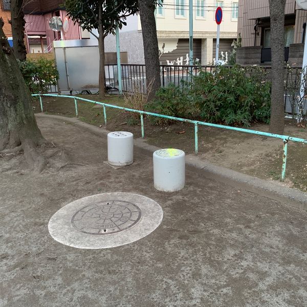 江戸橋公園ベンチ - おすすめ画像