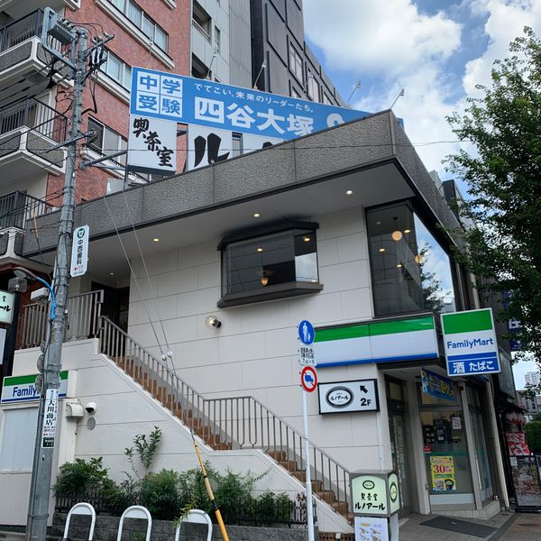 ルノアール 市ヶ谷外堀通り店 - トップ画像