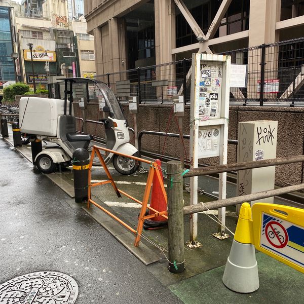 新宿区立役所脇路上自転車等駐輪場 - おすすめ画像