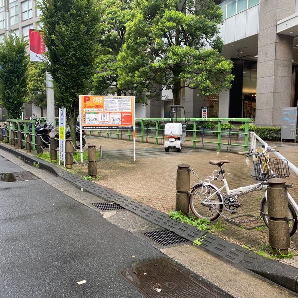 新宿区立新宿駅新南口路上自転車等駐輪場 - おすすめ画像