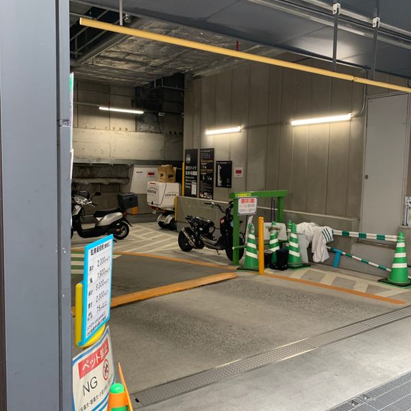 渋谷ヒカリエバイク駐車場 - おすすめ画像
