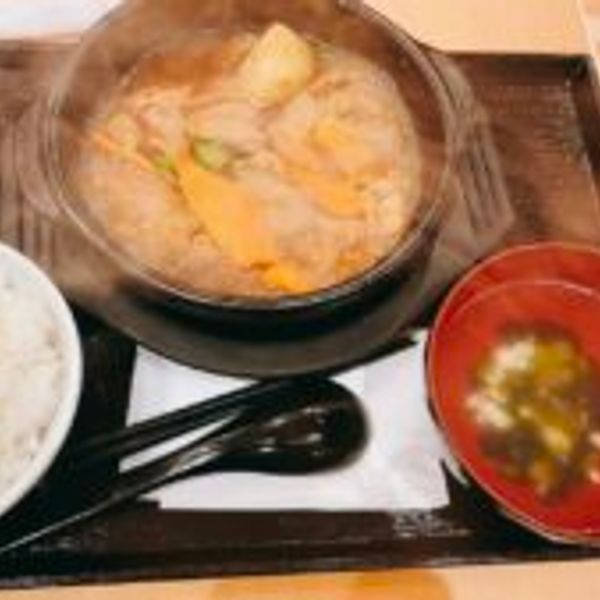 楊銘宇黄燜鶏米飯 赤羽店（ヨウメイウ ホンメンジーミーファン） - おすすめ画像