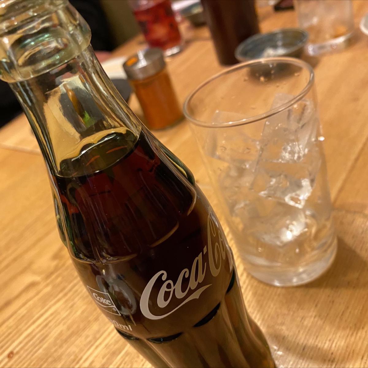 瓶」の「コカ・コーラ」を飲めるイケてるお店！！ | ブック | MEQQE