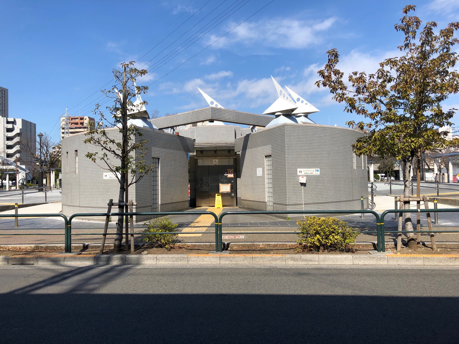 東綾瀬公園トイレ（トイレ） | MEQQE（めっけ）
