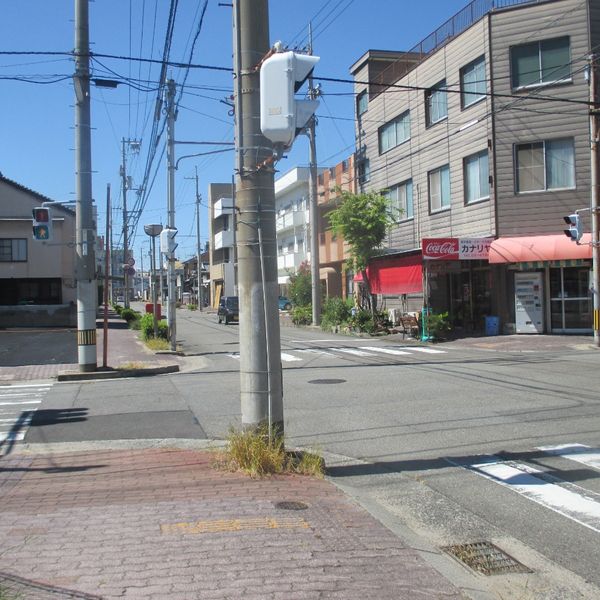 黄金通線と恵美須鯉池町線が交わる交差点 - おすすめ画像