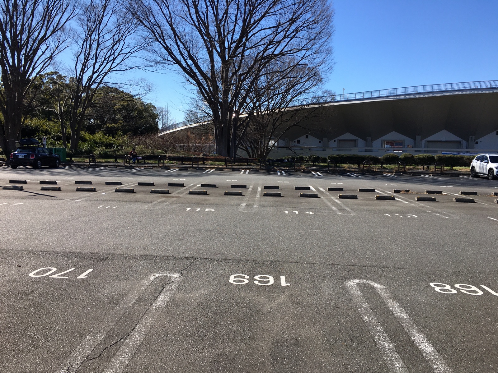 駒沢 公園 第 一 駐 車場