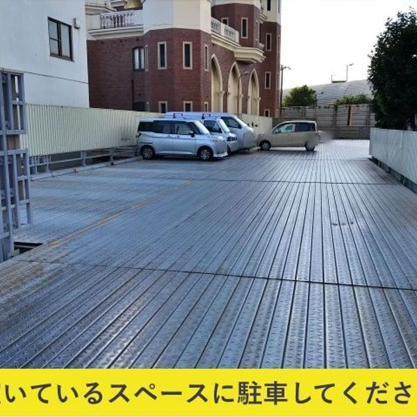 【akippa】 ファミーINN幕張 駐車場 - トップ画像