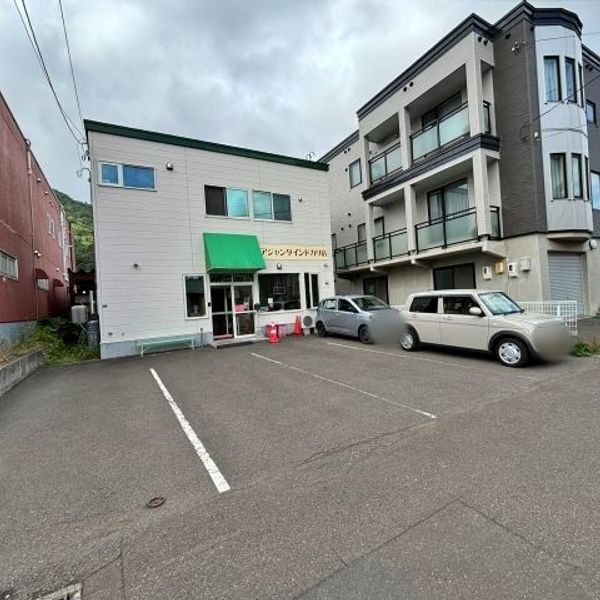 【akippa】 中央区南29条西10丁目6-5 アジャンタインドカリ店◉アキッパ駐車場【火~日:15:00~23:59】 - トップ画像