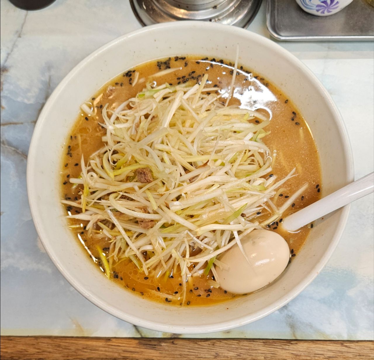 ラーメン丸仙（ラーメン店） | MEQQE（めっけ）