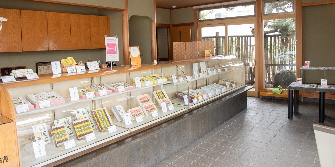 うつぼ屋 本店（スイーツ・菓子小売） | MEQQE（めっけ）