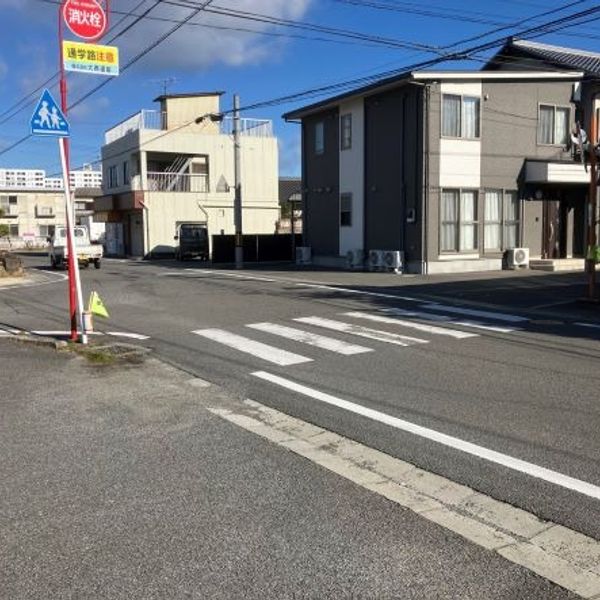 新町市営住宅大西鳥越団地付近交差点 - おすすめ画像