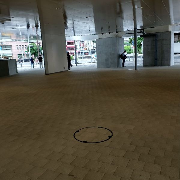 関内駅北口広場 - トップ画像