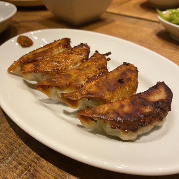 餃子とスパークリング バブルス - おすすめ画像