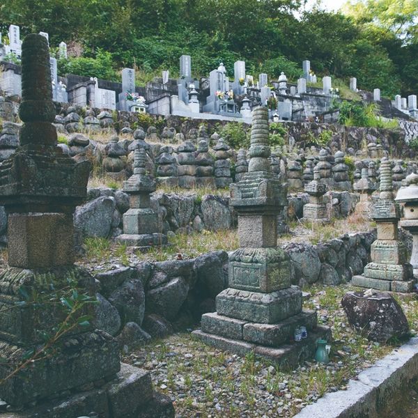 因島村上氏一族の墓地 - トップ画像