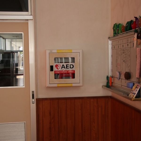 AED @今治市立玉川中学校 校舎１階玄関ロビー - おすすめ画像