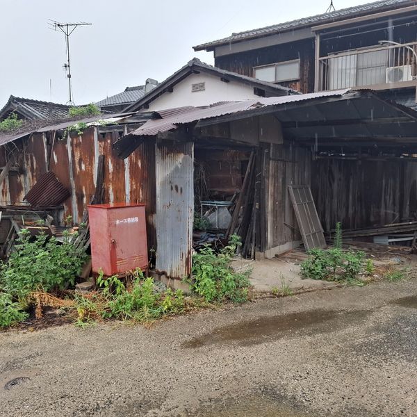 屋根が崩れた古民家【上町地区】 - おすすめ画像