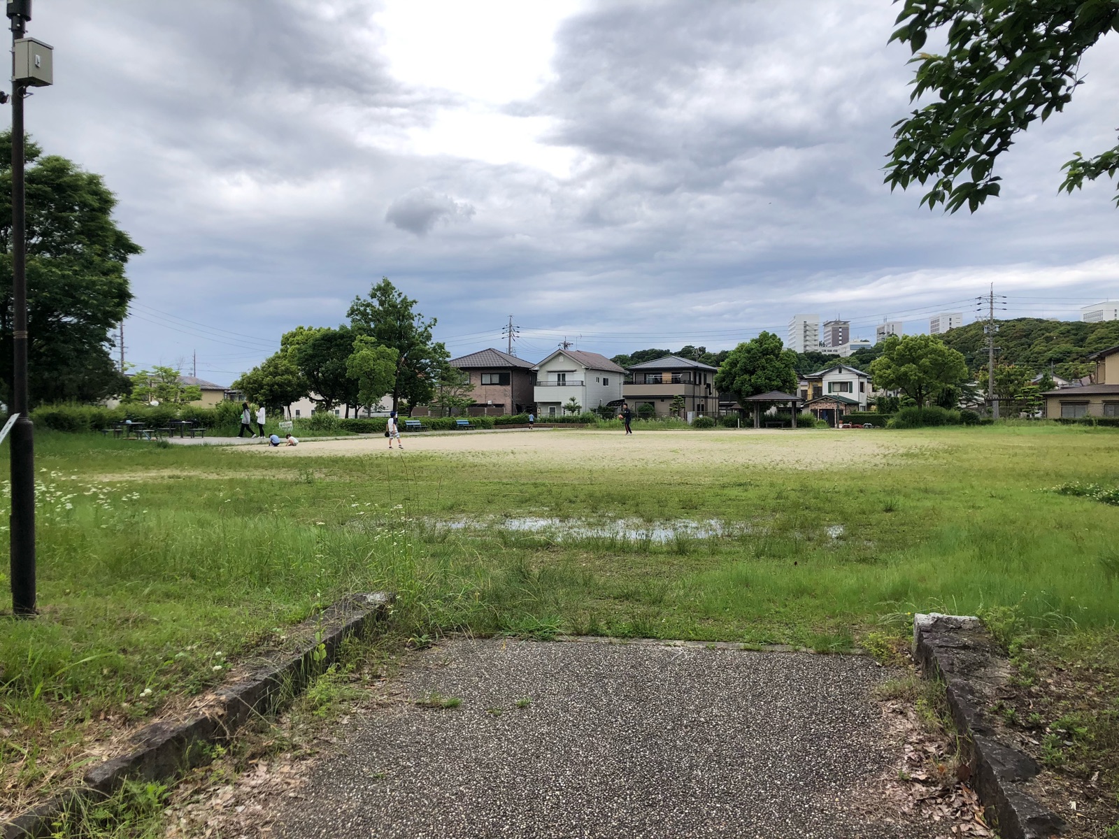 静かな公園 倉松公園 遊具／公園へ行こう！