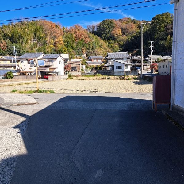 見通しが悪い歩道 - おすすめ画像