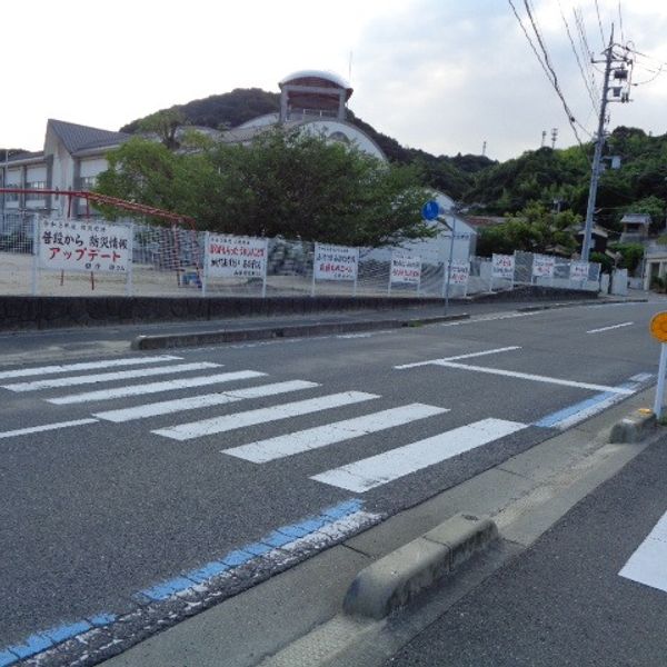 木浦4-①【伯方小前の横断歩道】 - トップ画像