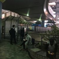 品川駅港南口ふれあい広場喫煙所 - 投稿画像0