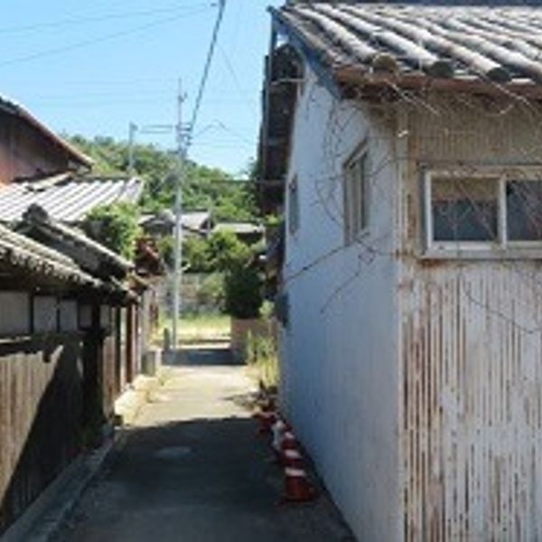 歩道が狭い横断歩道【浜地区】 - おすすめ画像