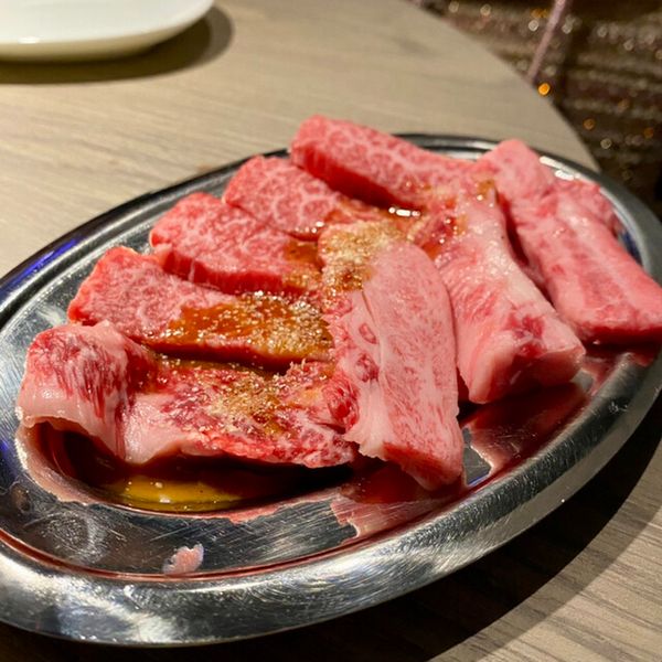 炭火焼肉マルニク - トップ画像