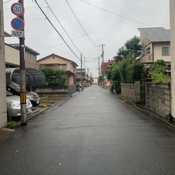 交通量の多い道路 - トップ画像