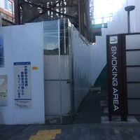 中野駅北口東西連絡路下喫煙所 - 投稿画像0