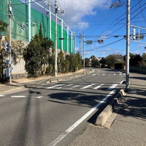 新町若狭団地・大西中学校グランド付近交差点 - トップ画像