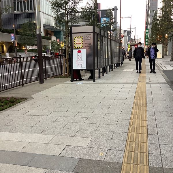 浜松町駅北口　喫煙所 - トップ画像