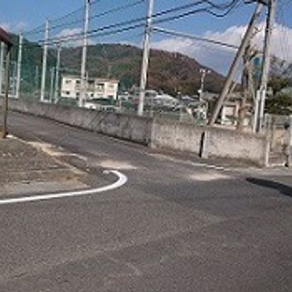 学校前の道路【陸地区】 - おすすめ画像