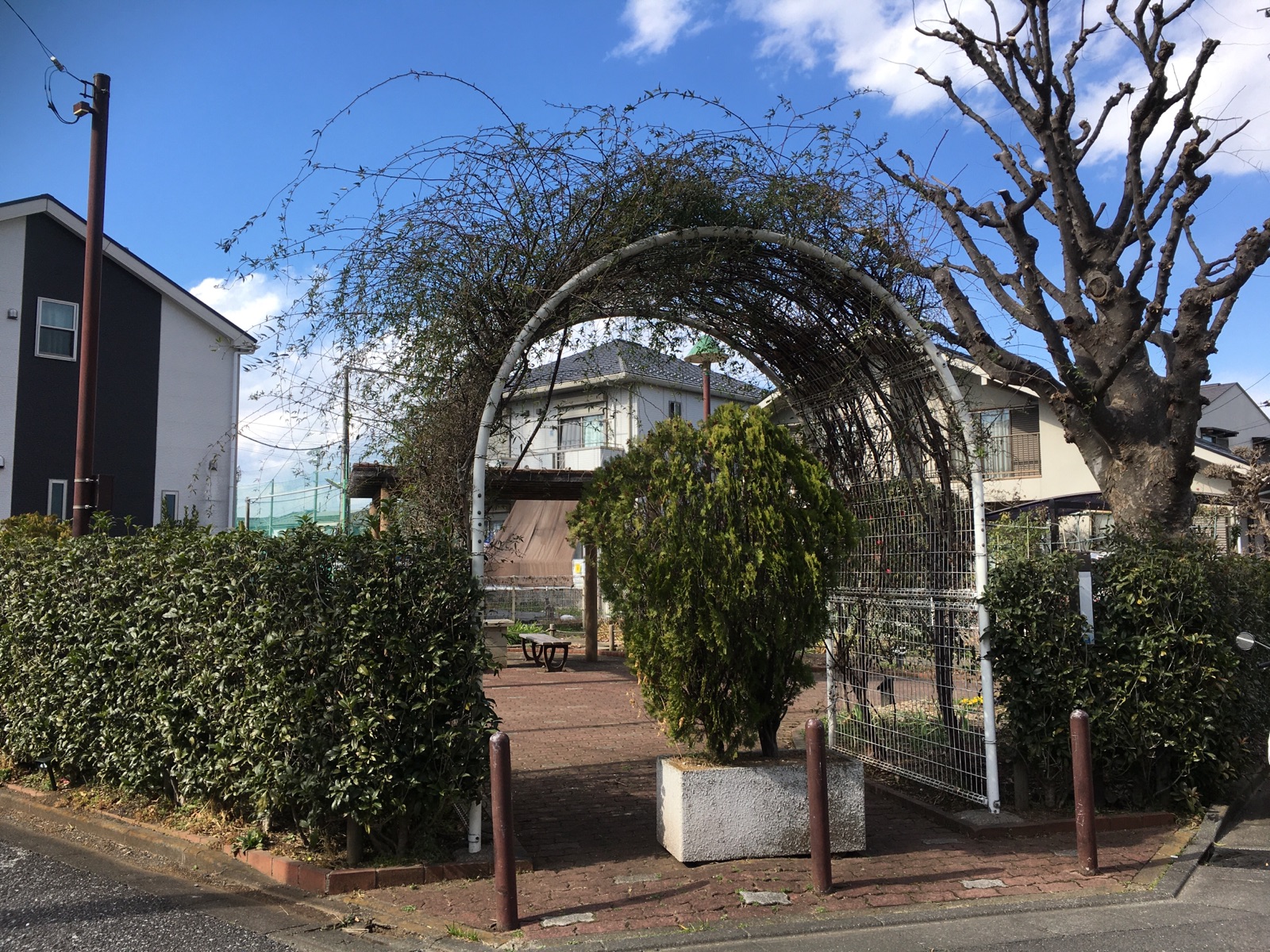園田 給田花咲き公園（公園） | MEQQE（めっけ）